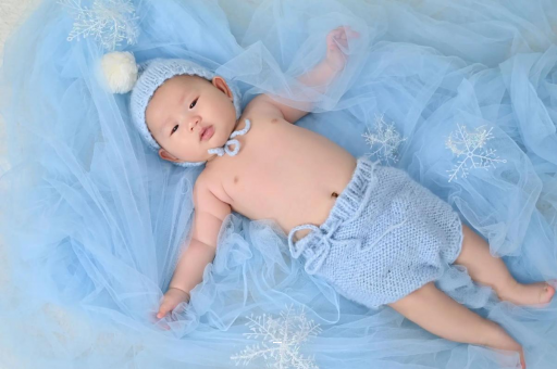 弥勒孕妇怎么遮盖白发